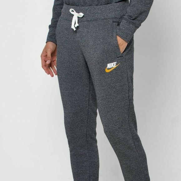 nike sportswear heritage sweatpants